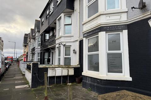 Retail property (high street) to rent, Ground Floor Premises, 21 St Mary Street, Porthcawl