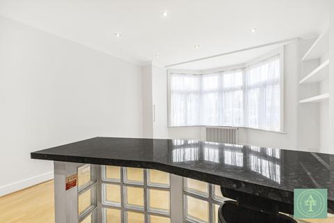 1 bedroom flat for sale, Station Road, N21