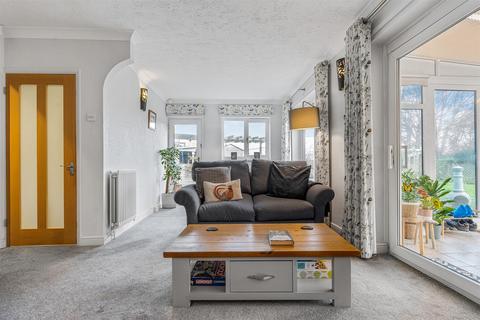 15 Bury Close, Harlington, Dunstable, LU5 6LP