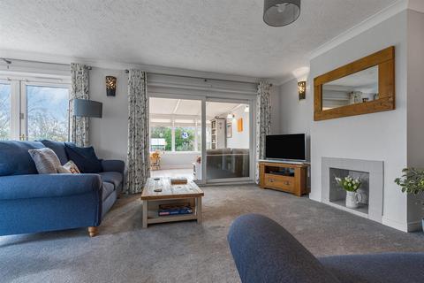 15 Bury Close, Harlington, Dunstable, LU5 6LP
