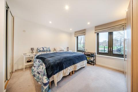 2 bedroom flat for sale, Offenham Road, Oval, London, SW9