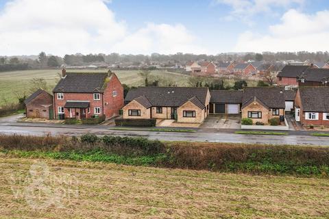 3 bedroom semi-detached bungalow for sale, Thwaite Road, Ditchingham, Bungay