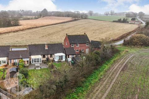 3 bedroom semi-detached bungalow for sale, Thwaite Road, Ditchingham, Bungay