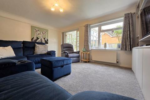 4 Cromwell Close, Torrington, EX38 7DF