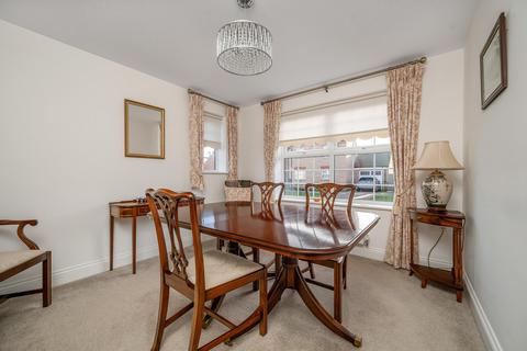 4 bedroom detached house for sale, Kingsdown Drive, Stamford, PE9