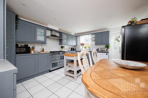 23 Benham Drive, Spencers Wood, Reading, RG7 1FB