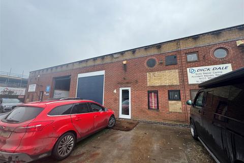 Industrial unit to rent, UNIT 4 WESTERN ROAD, STRATFORD-UPON-AVON