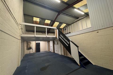 Industrial unit to rent, UNIT 4 WESTERN ROAD, STRATFORD-UPON-AVON