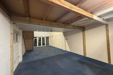 Industrial unit to rent, UNIT 4 WESTERN ROAD, STRATFORD-UPON-AVON