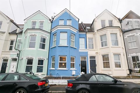 2 bedroom flat to rent, St. Peters Road, St. Leonards-On-Sea