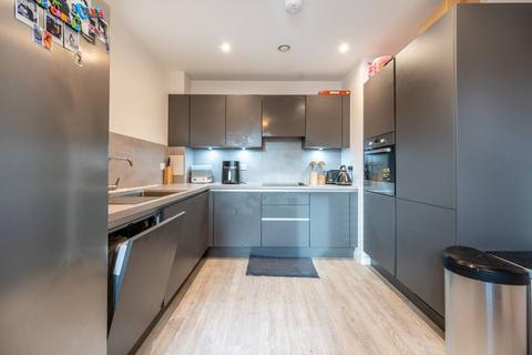 2 bedroom maisonette for sale, Castle Street, East Ham, LONDON, E13