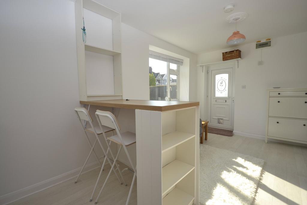 Apartment in Bristol - View 3