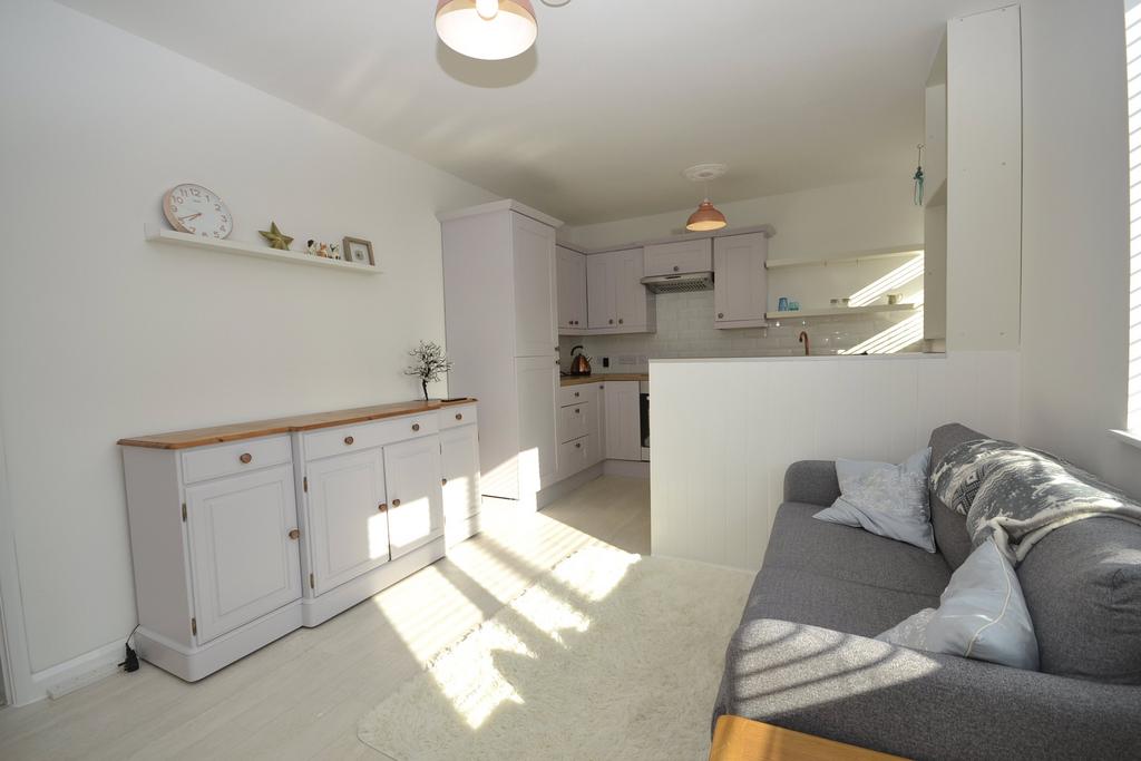 Apartment in Bristol - View 4