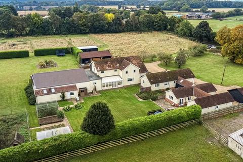 8 bedroom equestrian property for sale, Dallinghoo, Woodbridge, Suffolk, IP13