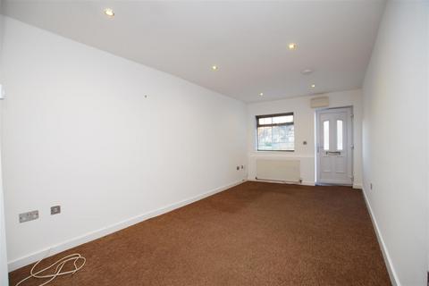 2 bedroom semi-detached house to rent, Eastcott Hill, Swindon SN1