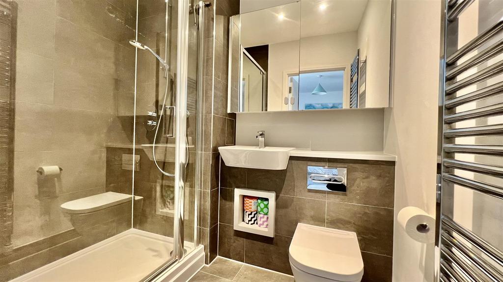 Ensuite