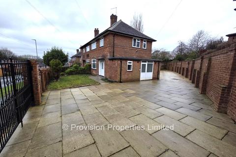 2 bedroom semi-detached house to rent, Ghyll Road, West Park LS6