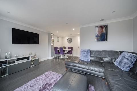 3 bedroom end of terrace house for sale, Cherry Hills, Watford, Hertfordshire