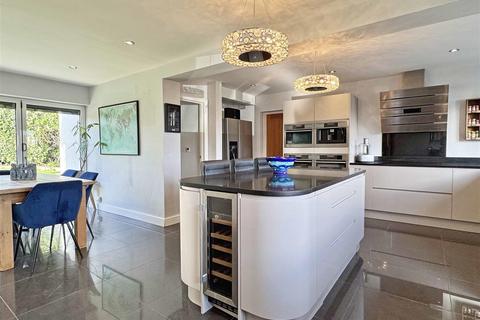 4 bedroom detached house for sale, Saffron Gardens, Wethersfield, Braintree