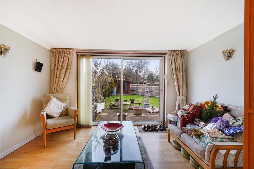 21 Oldborough Road - UX1e2 OSTGNXZCMEKHILE.jpg