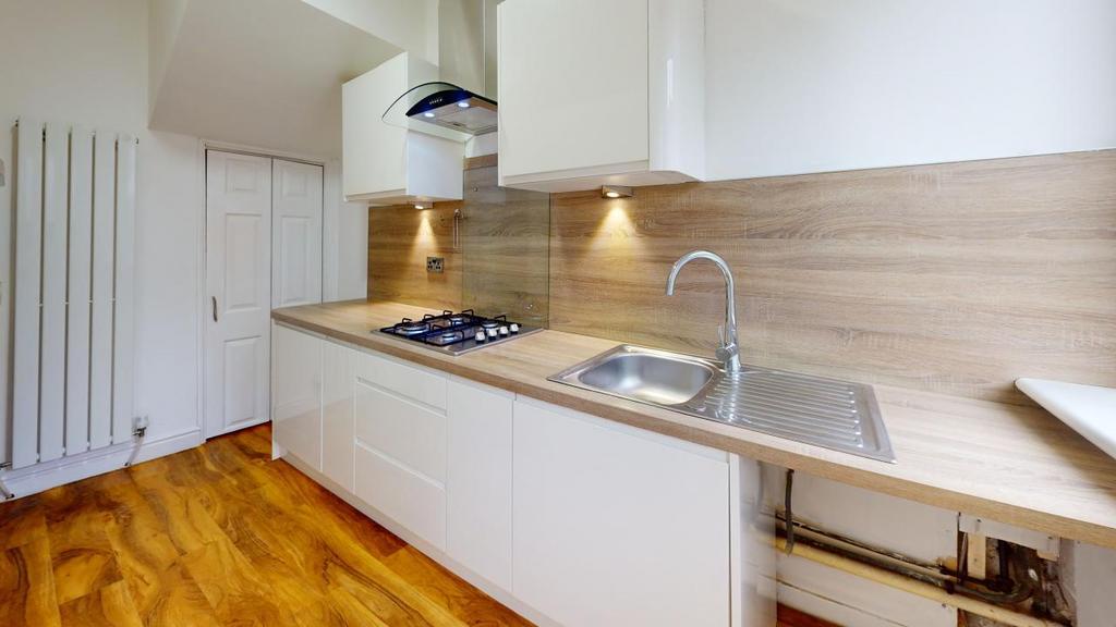122-Muirhouse-Avenue-Kitchen.jpg