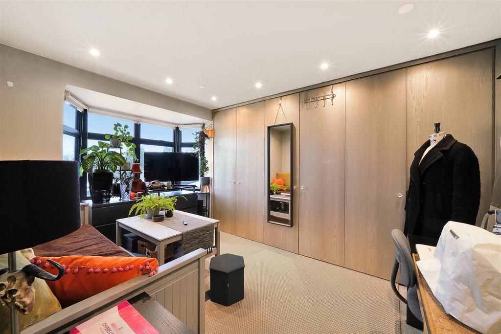 116 Cavendish Avenue - m54bh Y9z OVO5ff MUm99 M.jpg