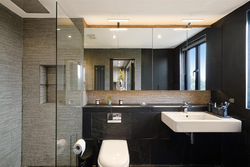 116 Cavendish Avenue - y XAd Pxthcr CDLw X97e Eg.jpg