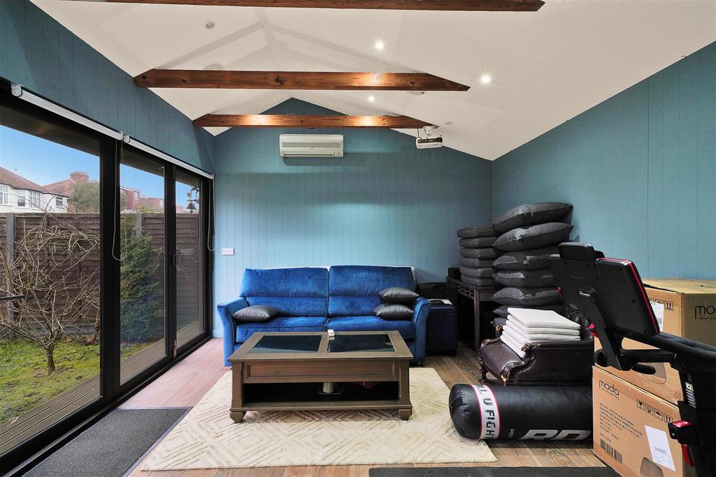 116 Cavendish Avenue - ge HBl UZDB3bm4 IWP9t Up.jpg