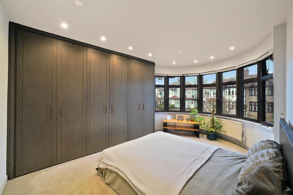 116 Cavendish Avenue - iyl Rj3k SO7i XIWOzb NCO.jpg