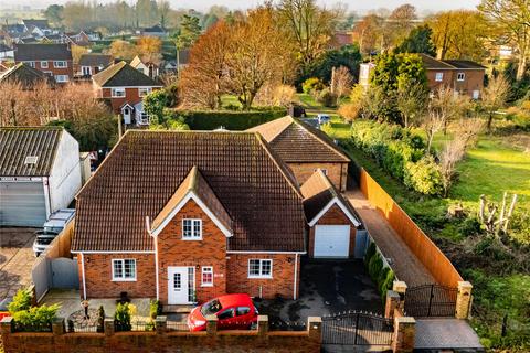 4 bedroom detached house for sale, Sea Dyke Way, Marshchapel, Grimsby, Lincolnshire, DN36