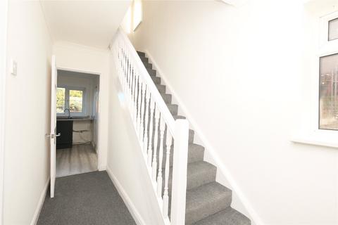 3 bedroom semi-detached house to rent, The Green, Castleford, Wakefield, WF10