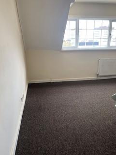 1 bedroom in a house share to rent, 217 -219 Station Road, Stechford, B33