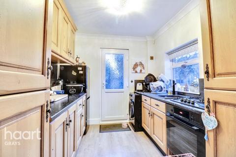 3 bedroom semi-detached house for sale, Elmway, Grays