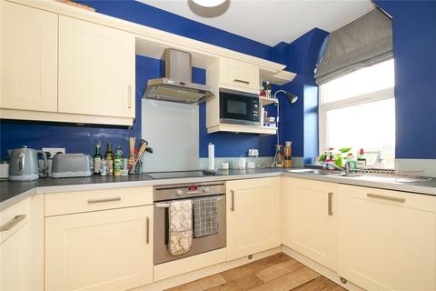 2 bedroom flat for sale, Browgate, Shipley BD17