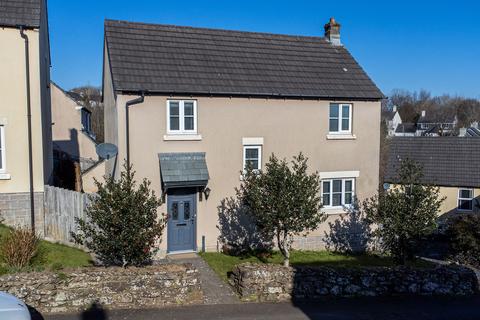 3 bedroom detached house for sale, Greenfinch Crescent, Saltash PL12