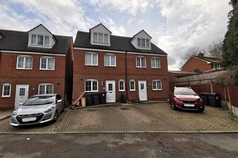 4 bedroom semi-detached house to rent, Radnor Close, Rubery, Birmingham, B45