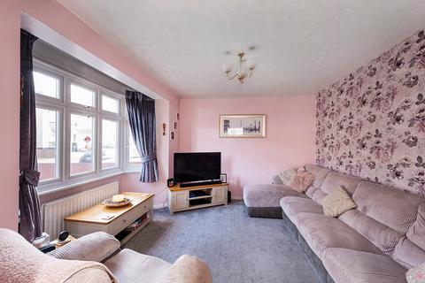 7 Hind Crescent, Erith, DA8 3BP
