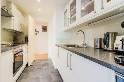 2 bedroom flat for sale, Commercial Road, Aldgate E1