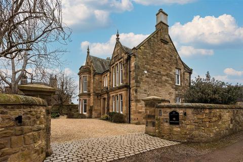 Wester Riggs, 25 Broomieknowe, Lasswade, EH18 1LN
