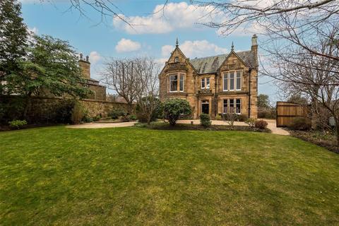 Wester Riggs, 25 Broomieknowe, Lasswade, EH18 1LN