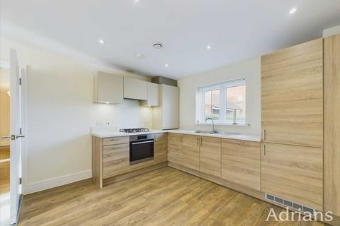 2 bedroom flat for sale, Searle Crescent, Chelmsford