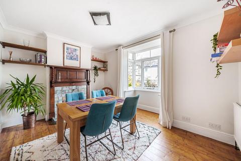 83 Agraria Road, Guildford, GU2 4LG