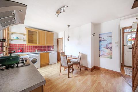 83 Agraria Road, Guildford, GU2 4LG