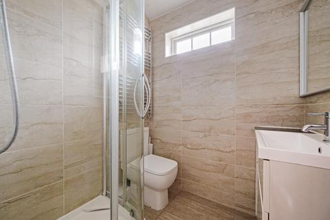83 Agraria Road, Guildford, GU2 4LG