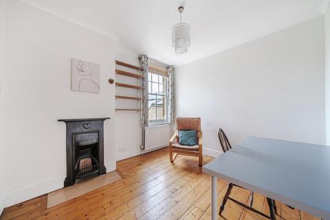 83 Agraria Road, Guildford, GU2 4LG