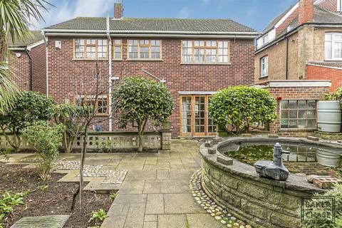 4 bedroom detached house for sale, Queen Annes Grove, Enfield EN1