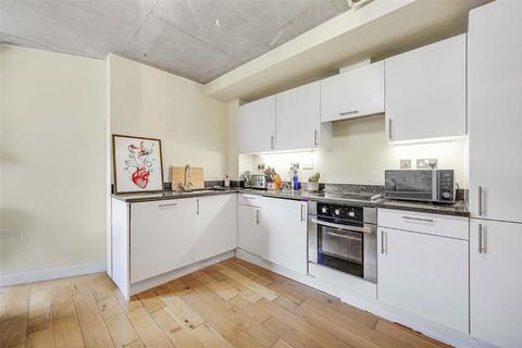 2 bedroom flat to rent, Murray Grove, London N1