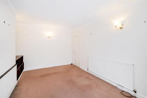 2 bedroom terraced bungalow for sale, College Gardens, North Chingford