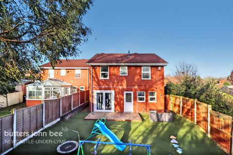 4 bedroom detached house for sale, Fairlawns, Newcastle