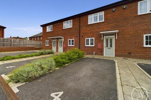 2 bedroom terraced house for sale, Eden Court, Leeds